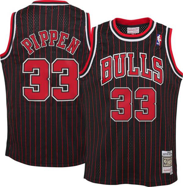 Youth Chicago Bulls Scottie Pippen Mitchell &amp; Ness Black 1995-96 Hardwood Classics Swingman Jersey