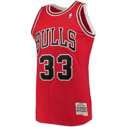 Mens Chicago Bulls Scottie Pippen Mitchell &amp; Ness Red 1997-98 Hardwood Classics Swingman Jersey